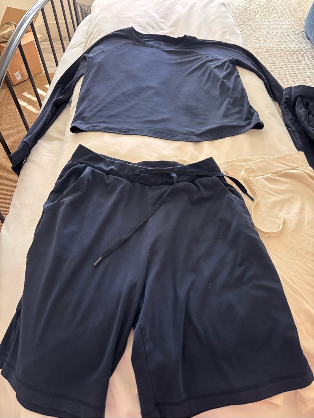 Cozy Earth Bundle-joggers, shirt, 2 pairs shorts, XS, pockets NAVY